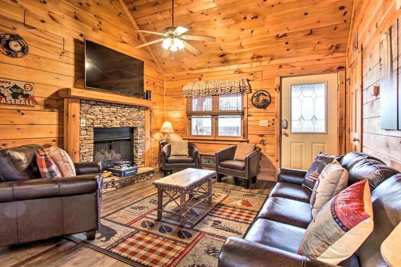 Pigeon Forge Cabin With Hot Tub And Mountain Views! エクステリア 写真