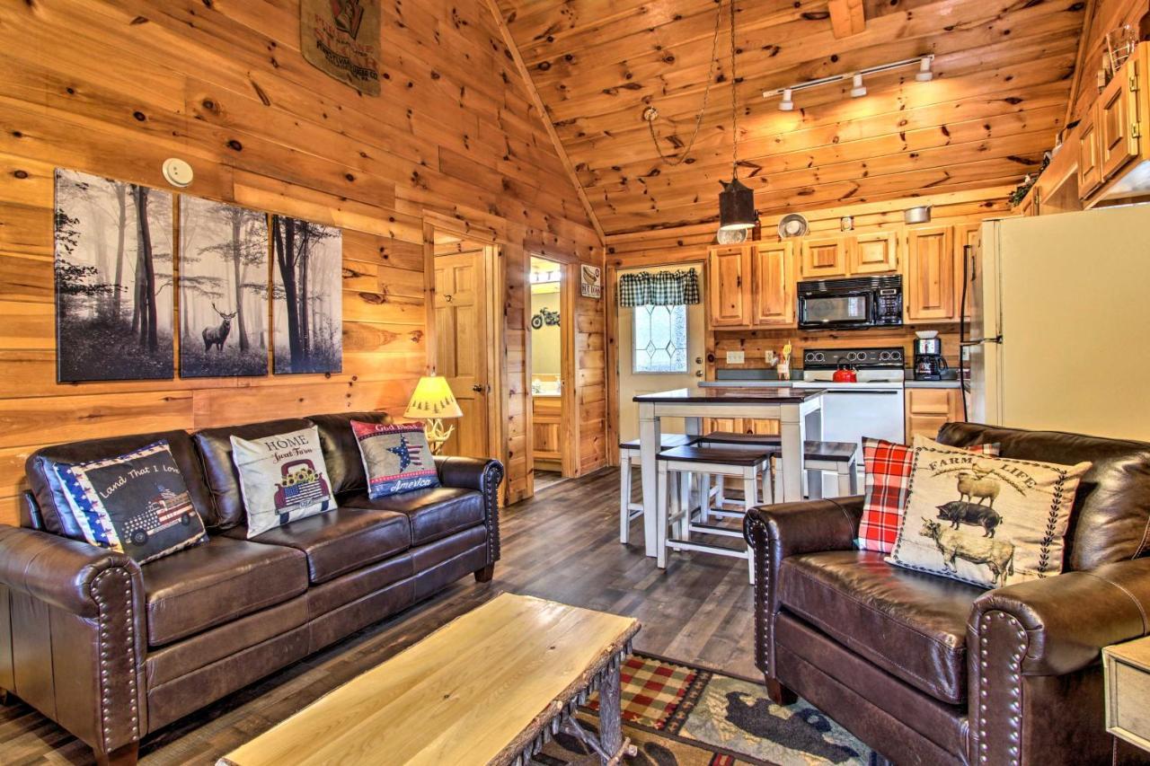 Pigeon Forge Cabin With Hot Tub And Mountain Views! エクステリア 写真