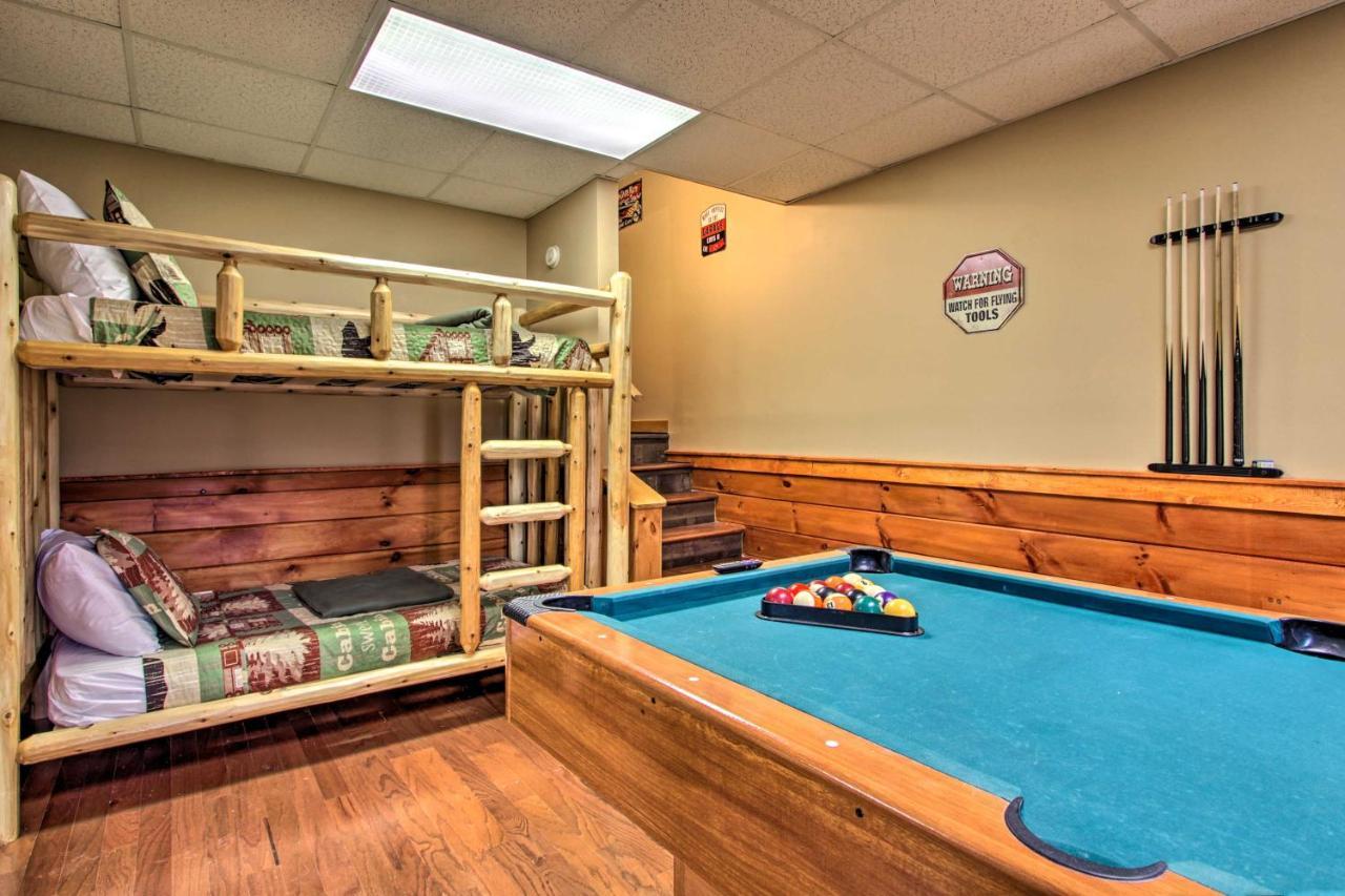 Pigeon Forge Cabin With Hot Tub And Mountain Views! エクステリア 写真